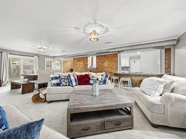 5406 Hazel St, Baytown, TX 77521