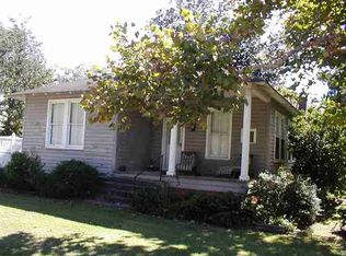 12 S Saint James St, Georgetown, SC 29440