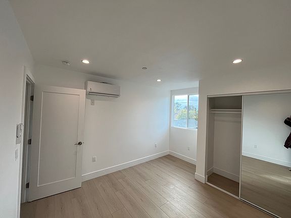 2nd image of 6723 Vineland Ave #A