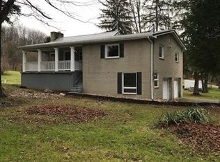 105 Rozantz Ln, Ruffs Dale, PA 15679