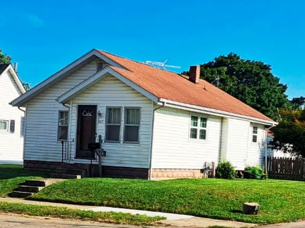 1617 W 7th St, Muncie, IN 47302