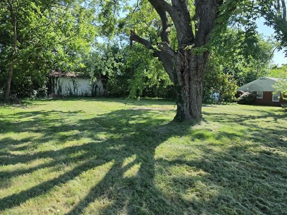 1st image of 408 Cemetery St