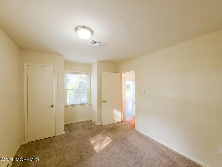 227A Manchester Ln — Photo 17
