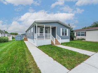Champion 385 Northtowne Meadows Plan, Northtowne Meadows, Erie, MI 48133
