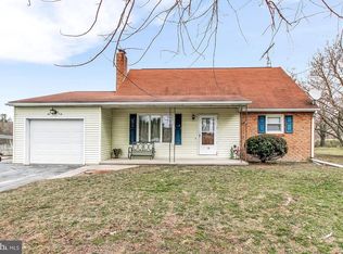 15 W Point Rd, Aspers, PA 17304