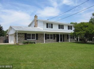 204 Gina Ct, Oxon Hill, MD 20745