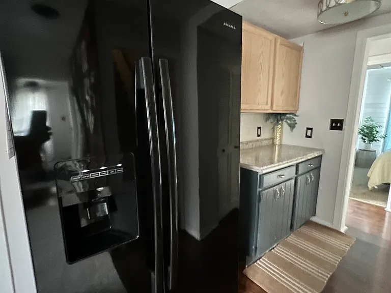 320 Linden St — Photo 12