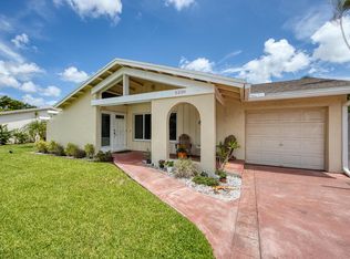 5330 NW 31st St, Margate, FL 33063