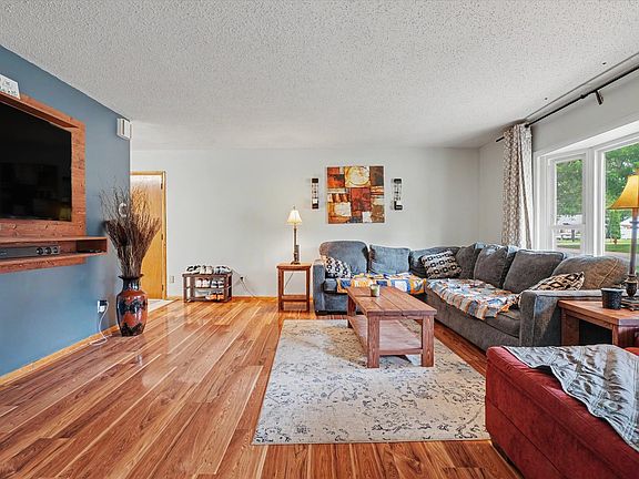 5th image of 2804 W Daniel St