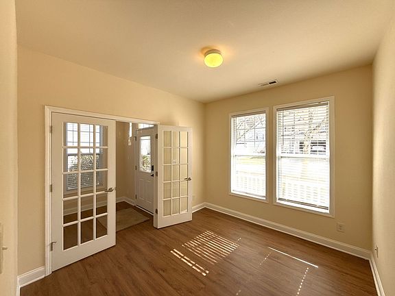 2nd image of 10082 Paisley Dr NW
