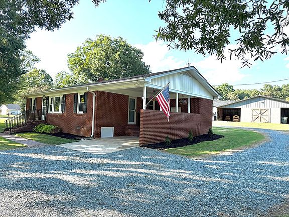 2nd image of 2424 Goldmine Rd