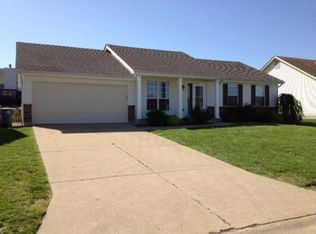 5 Schrader Farm Ct, O Fallon, MO 63376
