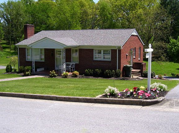 2nd image of 161 Hillside Dr