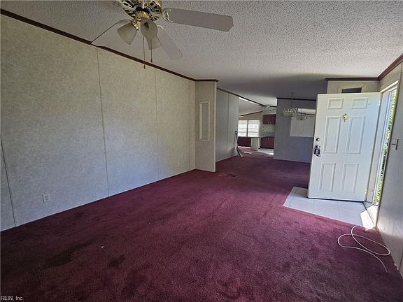 4th image of 213 Butler St