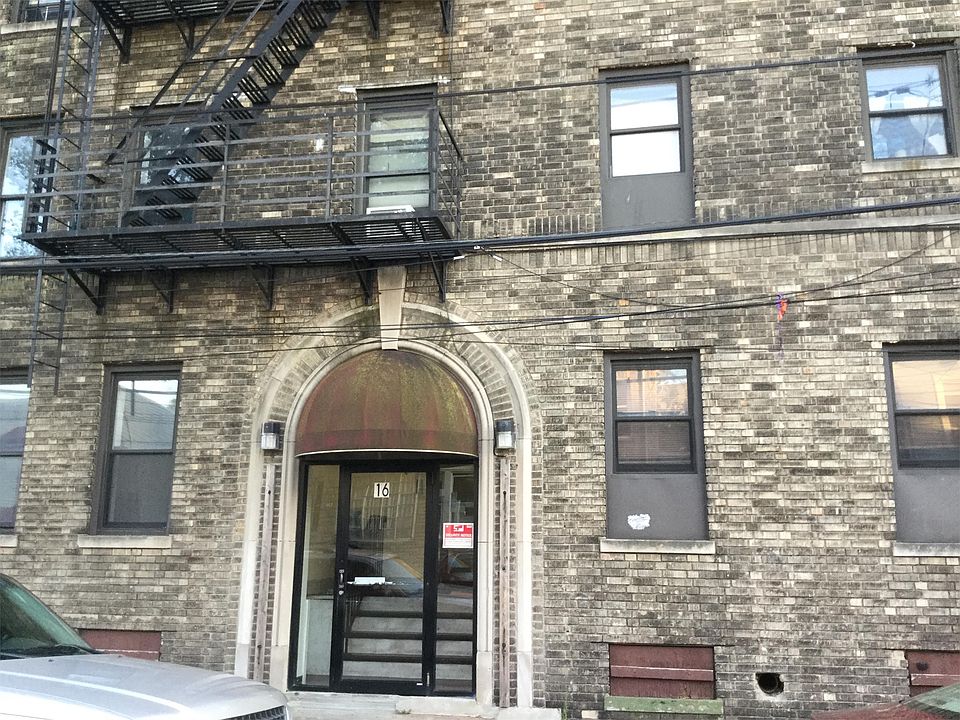 2nd image of 16 Bergen Ave APT 1