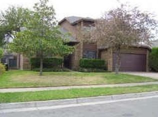 1802 Holly Spring Dr, Arlington, TX 76018