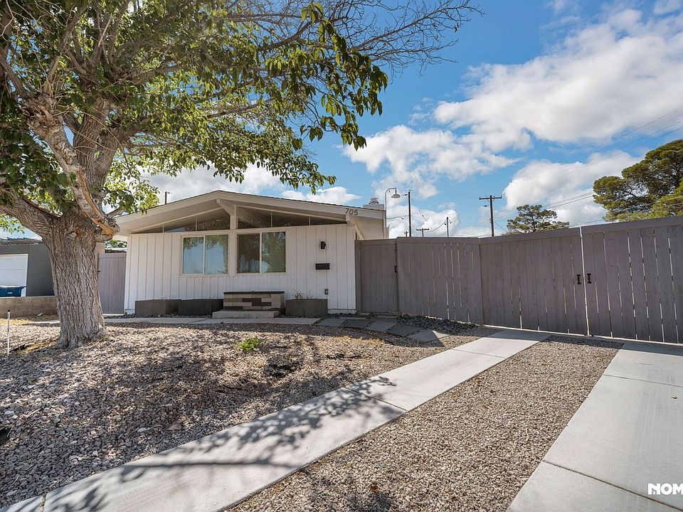 1st image of 705 Osprey Cir