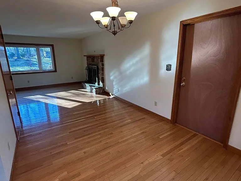 643 Wiltshire Dr — Photo 18