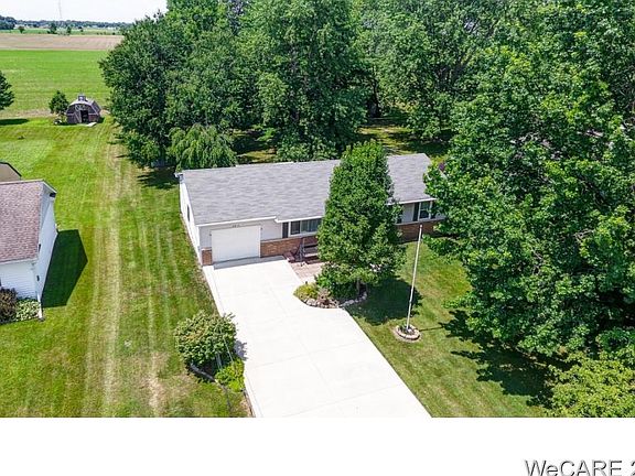 4th image of 2613 Debbie Dr