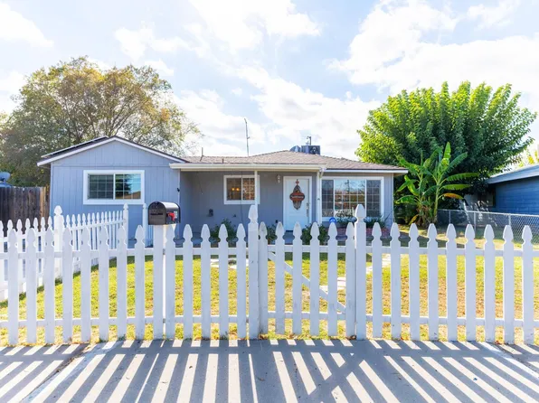 609 College Ave, Coalinga, CA 93210