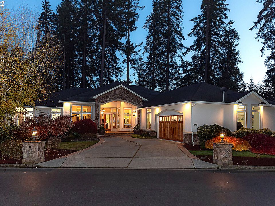 1st image of 285 River Club Dr