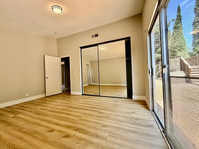 3400 Crowley Ct — Photo 25
