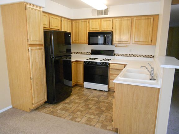 3rd image of 5710 E Tropicana Ave Unit 2161