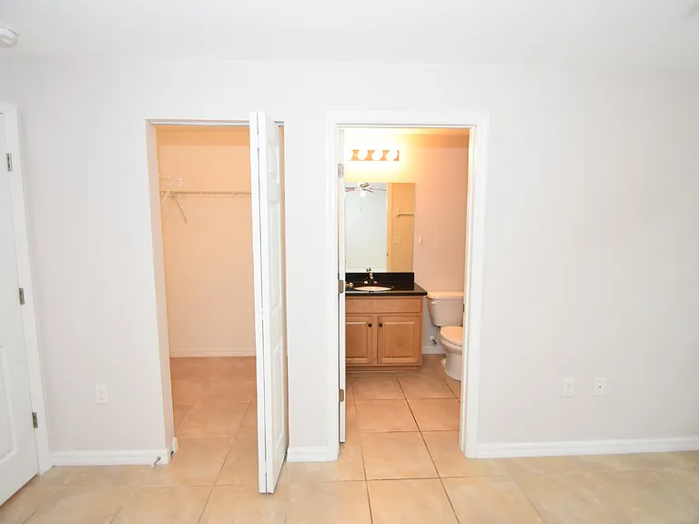 34 Renshaw Dr — Photo 21