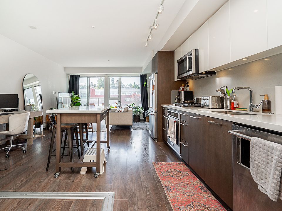 1st image of 384 E 1st Ave #517