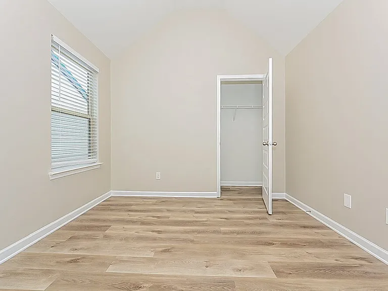 360 Lossie Ln — Photo 16