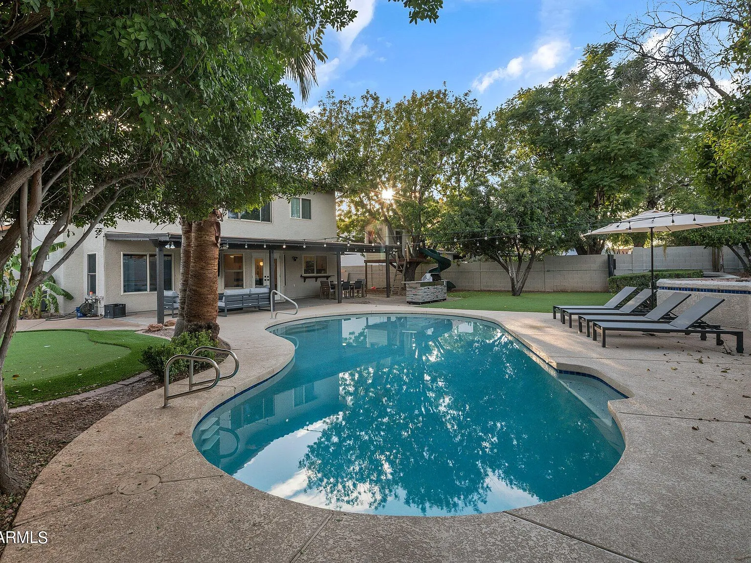 5 bed, 3.0 bath, 2740 sqft, $5,500 — Photo 3