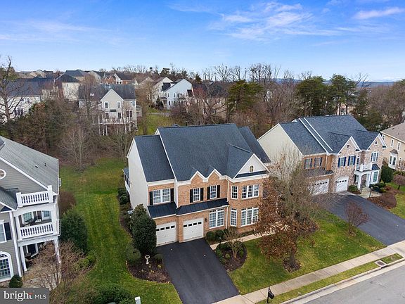 5th image of 42821 Heritage Oak Ct