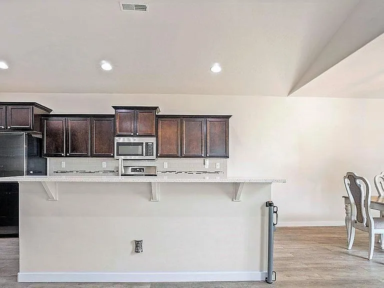 5116 Dynasty Ave — Photo 9