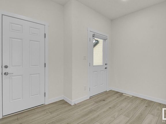 5th image of 17731 73rd St NW