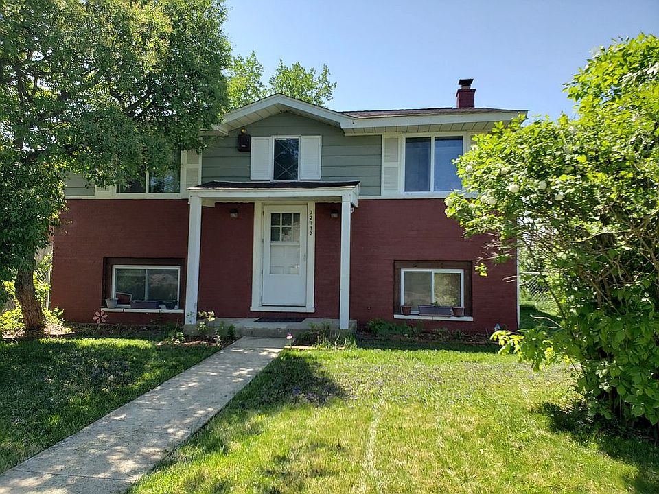 1st image of 32112 Clawson St