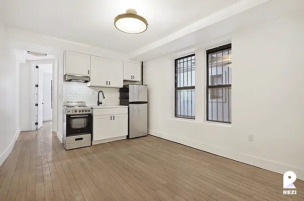 Rented by REZI | media 6