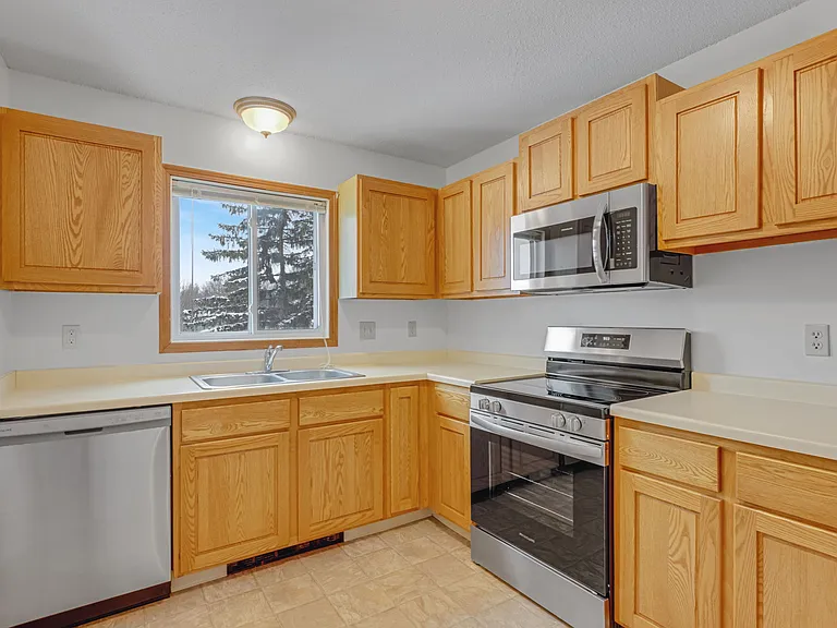 Applewoods Apartments — Photo 19