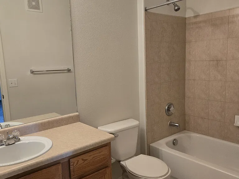 1575 Olympia Cir #205 — Photo 18