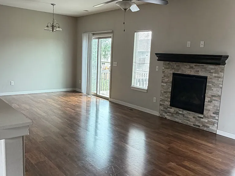 9207 E Champions Cir — Photo 2