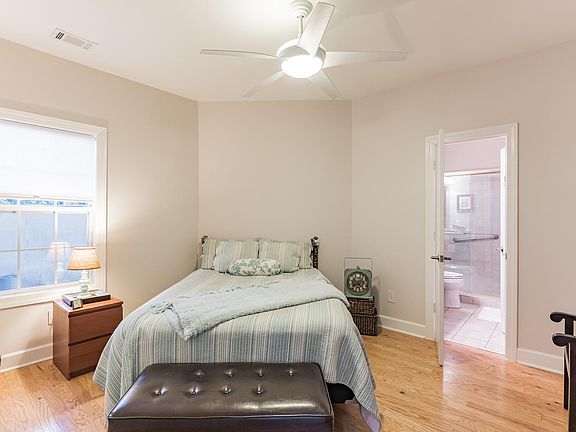 Guest room with attached full bathroom