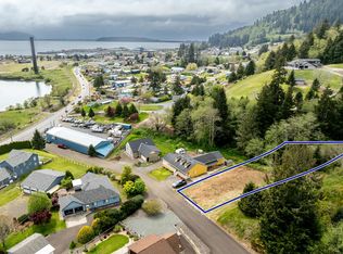 105 Franklin St, Garibaldi, OR 97118