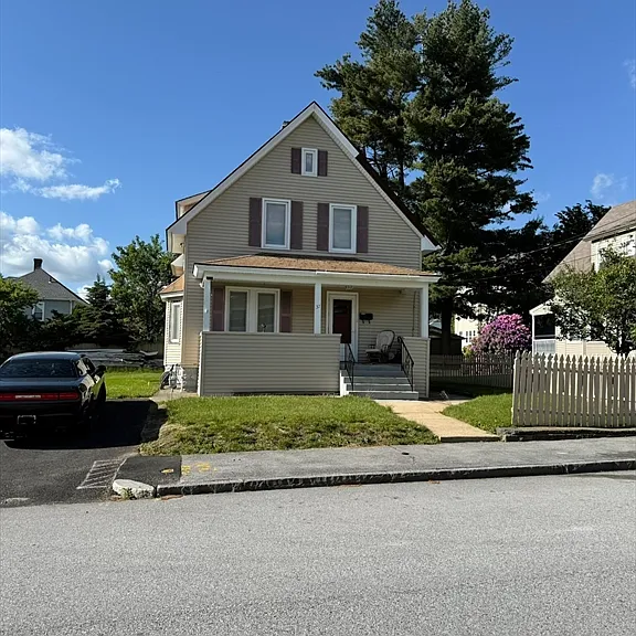 37 Greendale Ave — Photo 2