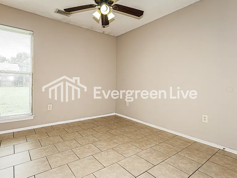 10170 Oak Leaf Dr — Photo 12