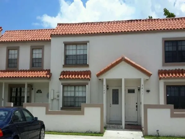 9409 NW 42nd Street, Sunrise, FL 33351