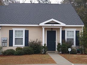 2nd image of 2716 McLain Ln