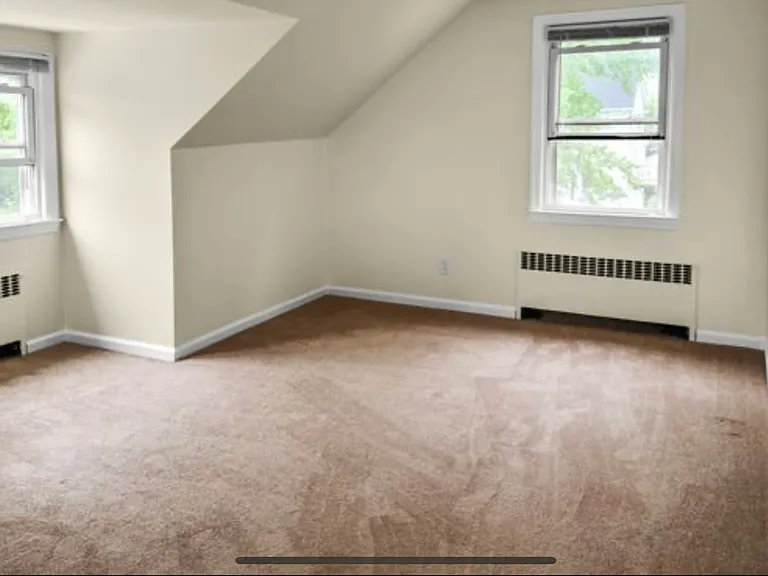 171 Osborne Rd — Photo 2