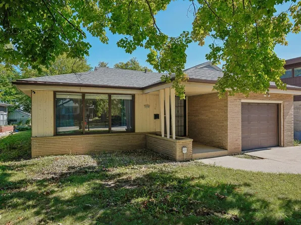 3950 N 58th STREET, Milwaukee, WI 53216