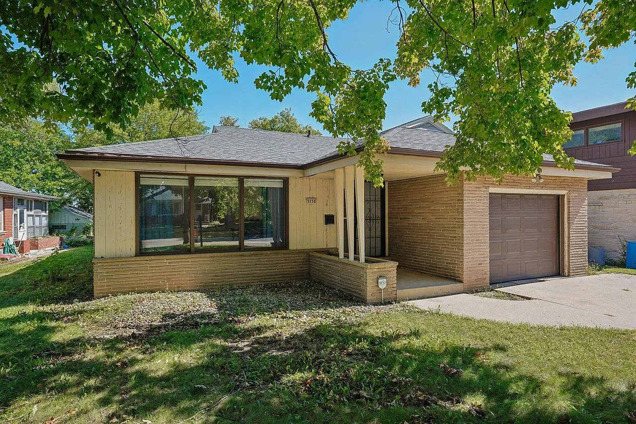 3950 North 58th STREET photo 1