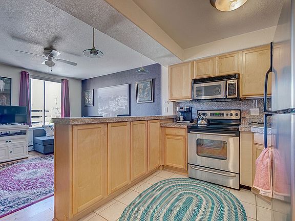 4th image of 1833 N Williams St #506-506-50