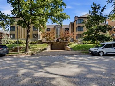 7561 Byron Pl APT 1W, Saint Louis, MO, 63105
